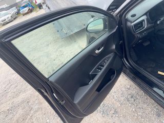 2018 Kia Rio S - Driver's Front Door Image
